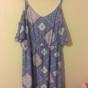 Dress off the shoulder